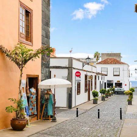 Galeon Apartment *